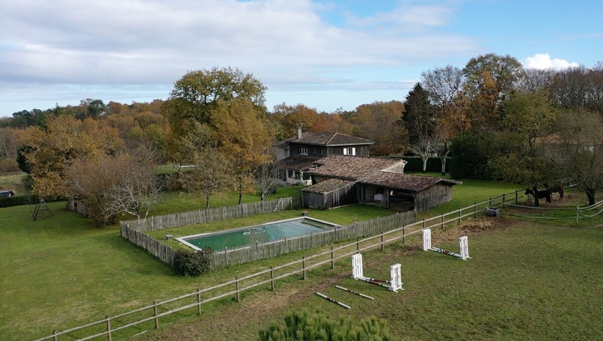 Photo 4 : Maison Bordeaux rive droite, 193m² sur 1,9 ha de terrain