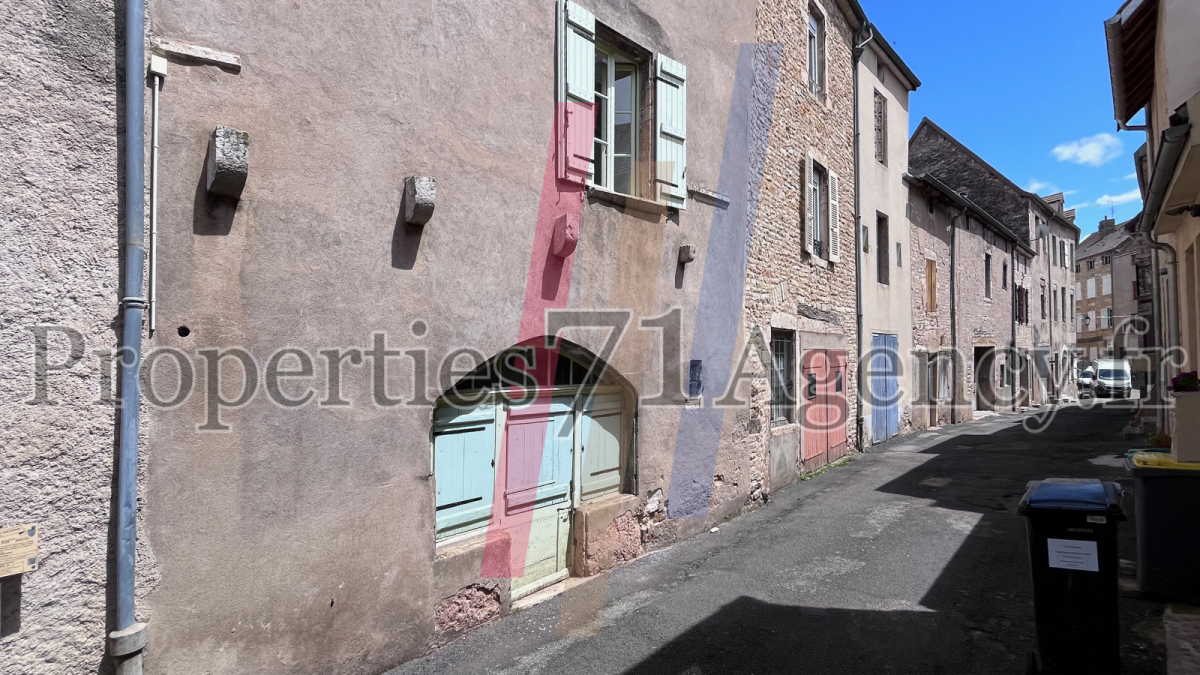 Photo 1 : Maison - Saint-Gengoux-le-National - 99m²