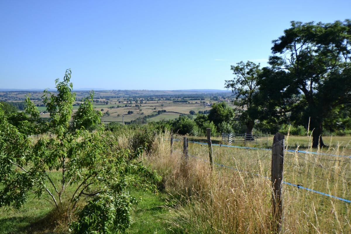 Photo 2 : MAISON EN PIERRE AVEC VUE
