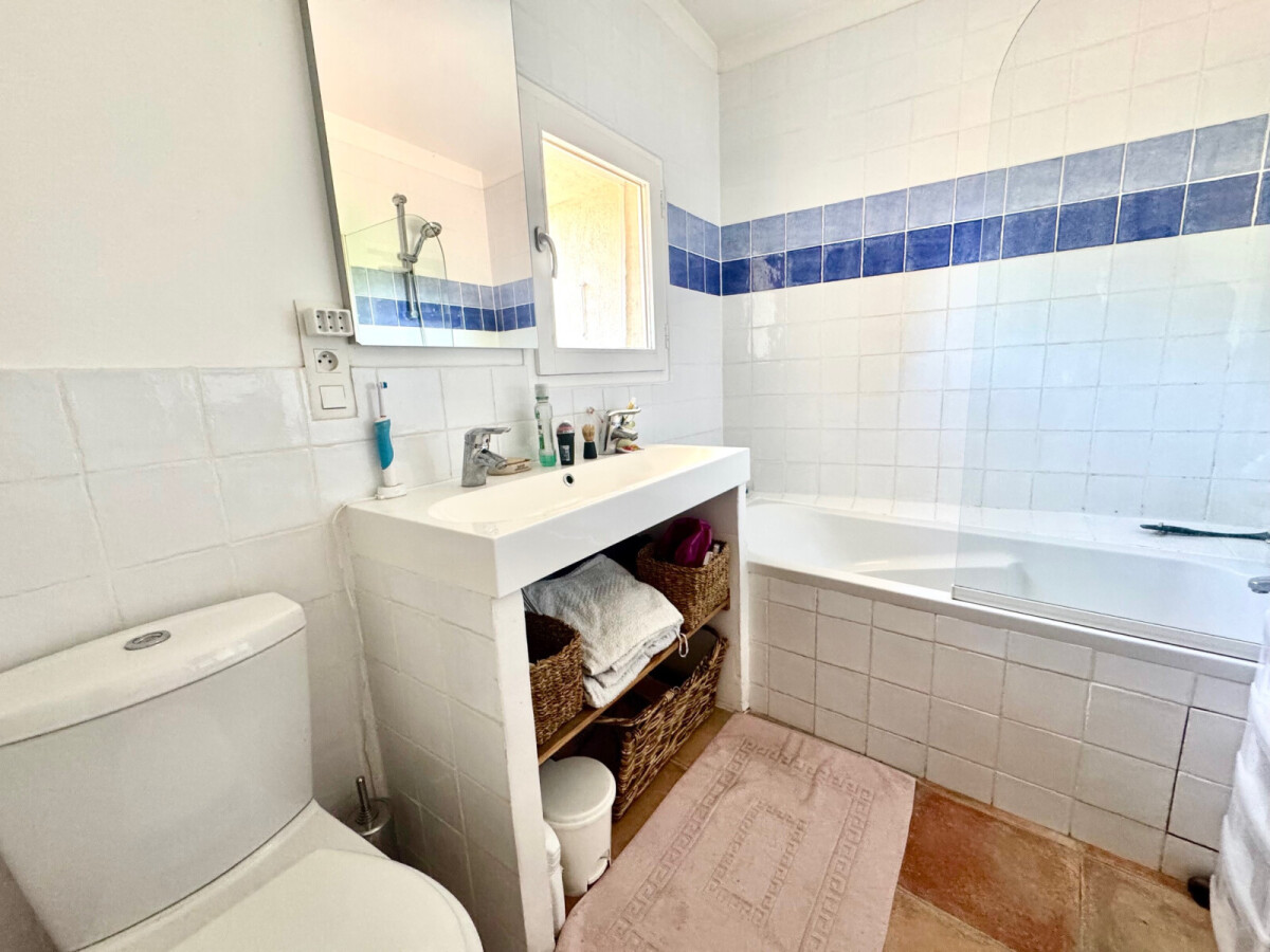 Photo 8 : Appartement avec jardin dans un ancien mas en pierres