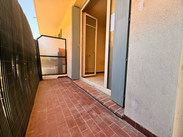 Photo 1 : Appartement 4 pièces 98 m2 / Balcon/ Parking / L'escaréne