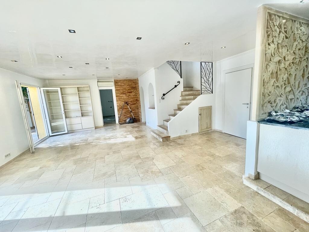 Photo 2 : Maison - Saint-Raphaël - 137m²