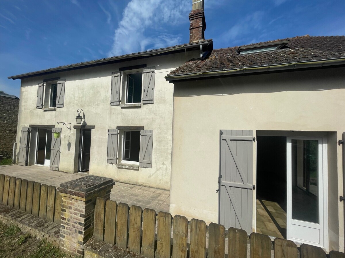 Photo 1 : Maison - La Mesnière - 130m²