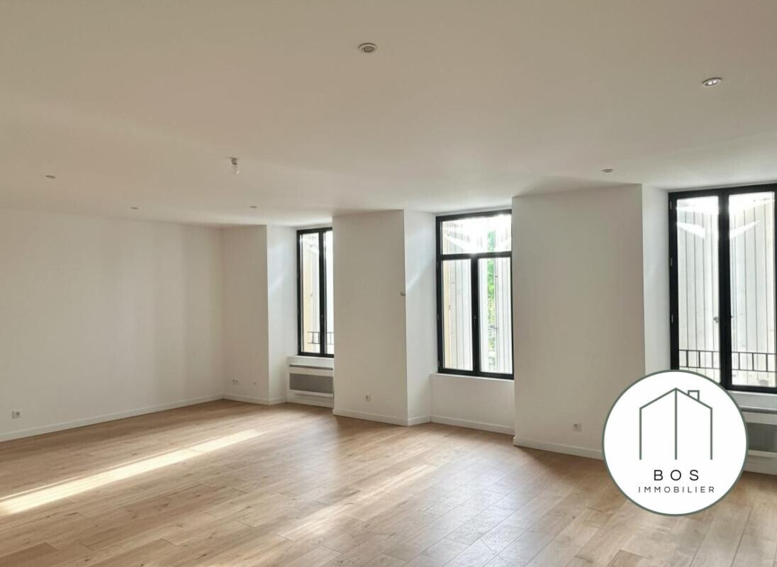 Photo 2 : Maison de ville avec deux appartements loués