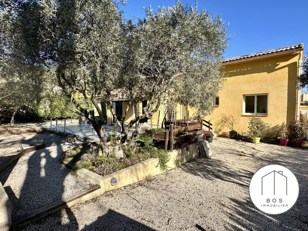 Photo 3 : Villa avec jardin et garage