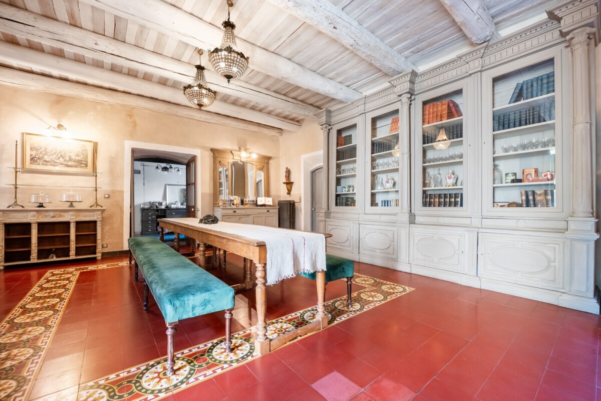 Photo 4 : Propriété - Orange - 710m²