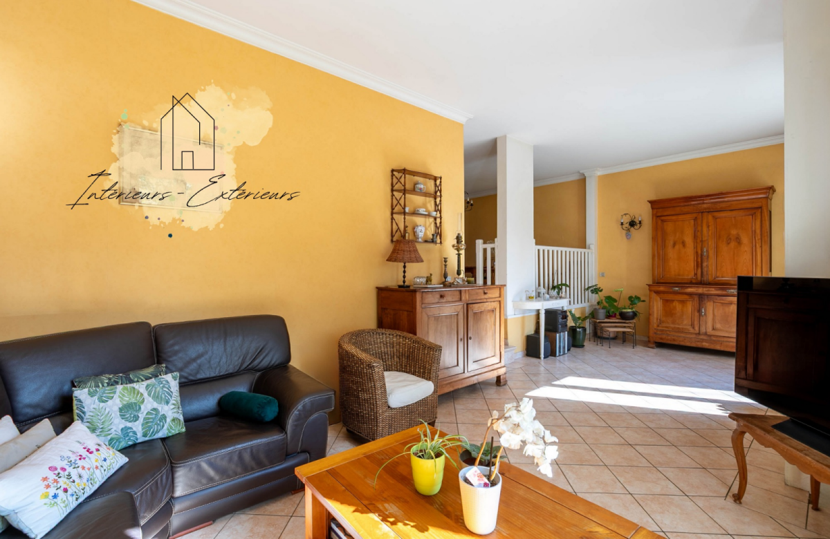 Photo 2 : Maison Familiale - 6 pièces - 4 chambres à Jouy-le-Moutier