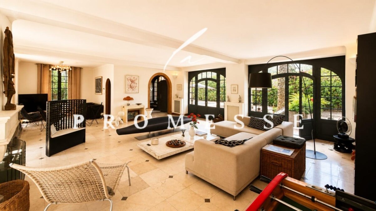 Photo 7 : CHIBERTA - VILLA HISTORIQUE