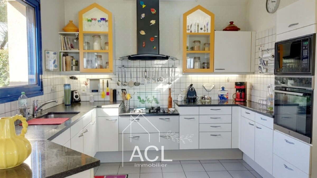 Photo 6 : Maison d’architecte avec piscine à 200 m des plages