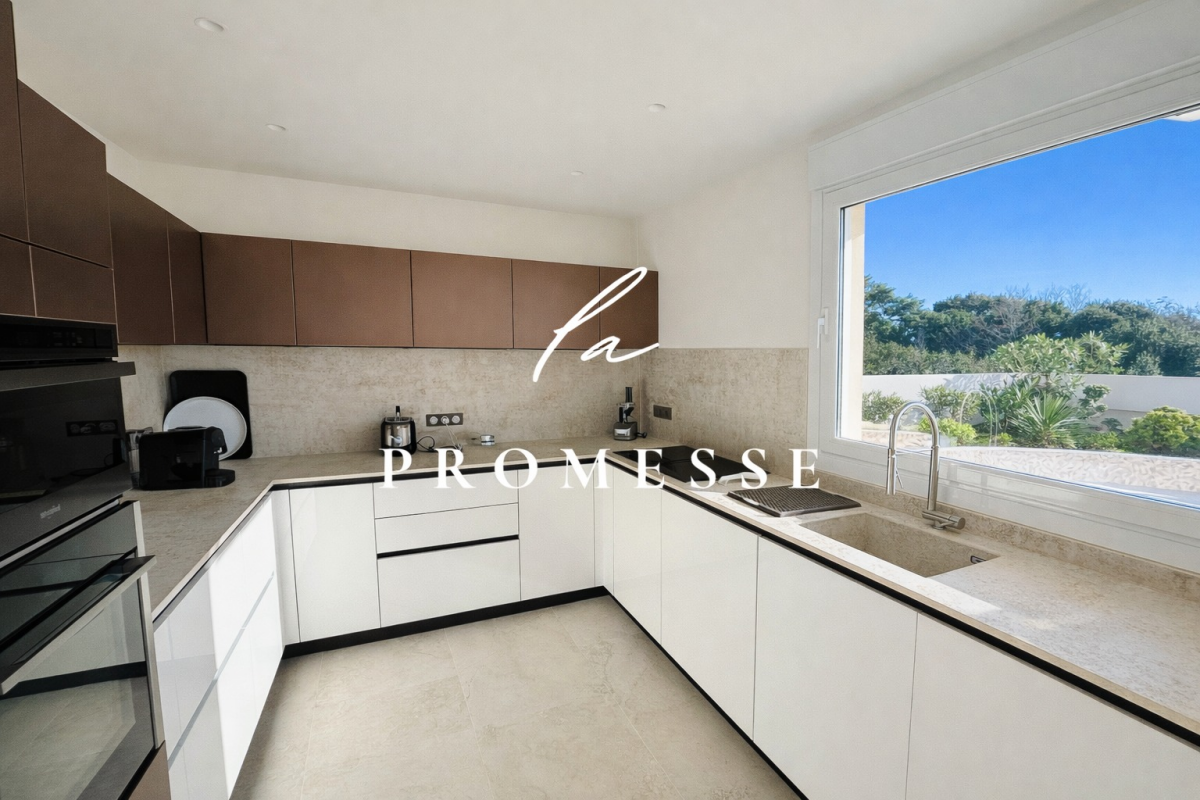 Photo 6 : ROOF TOP OCEAN - Appartement 3 Suites & Garage