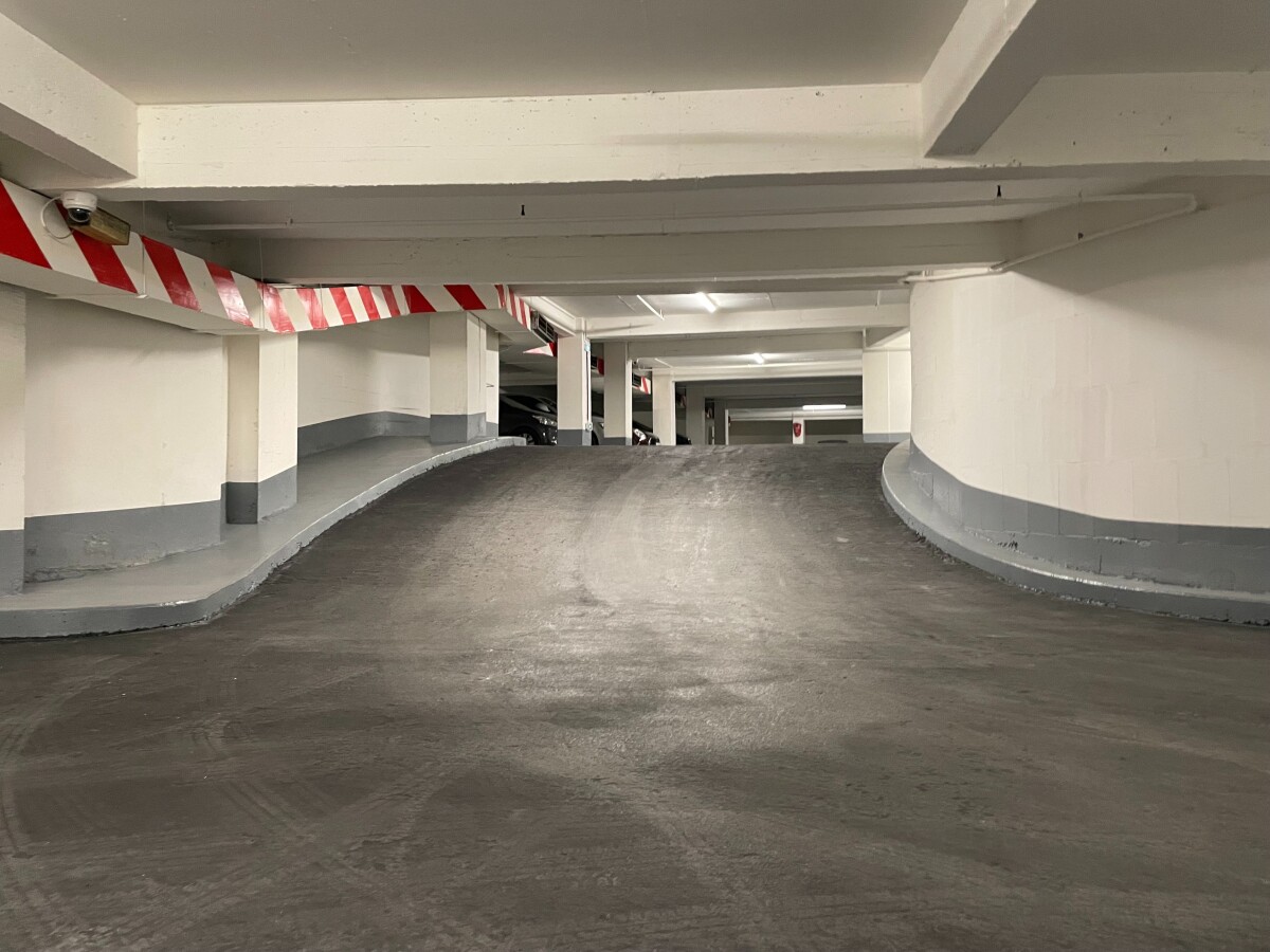 Photo 4 : Ensemble de 13 places motos - Damrémont