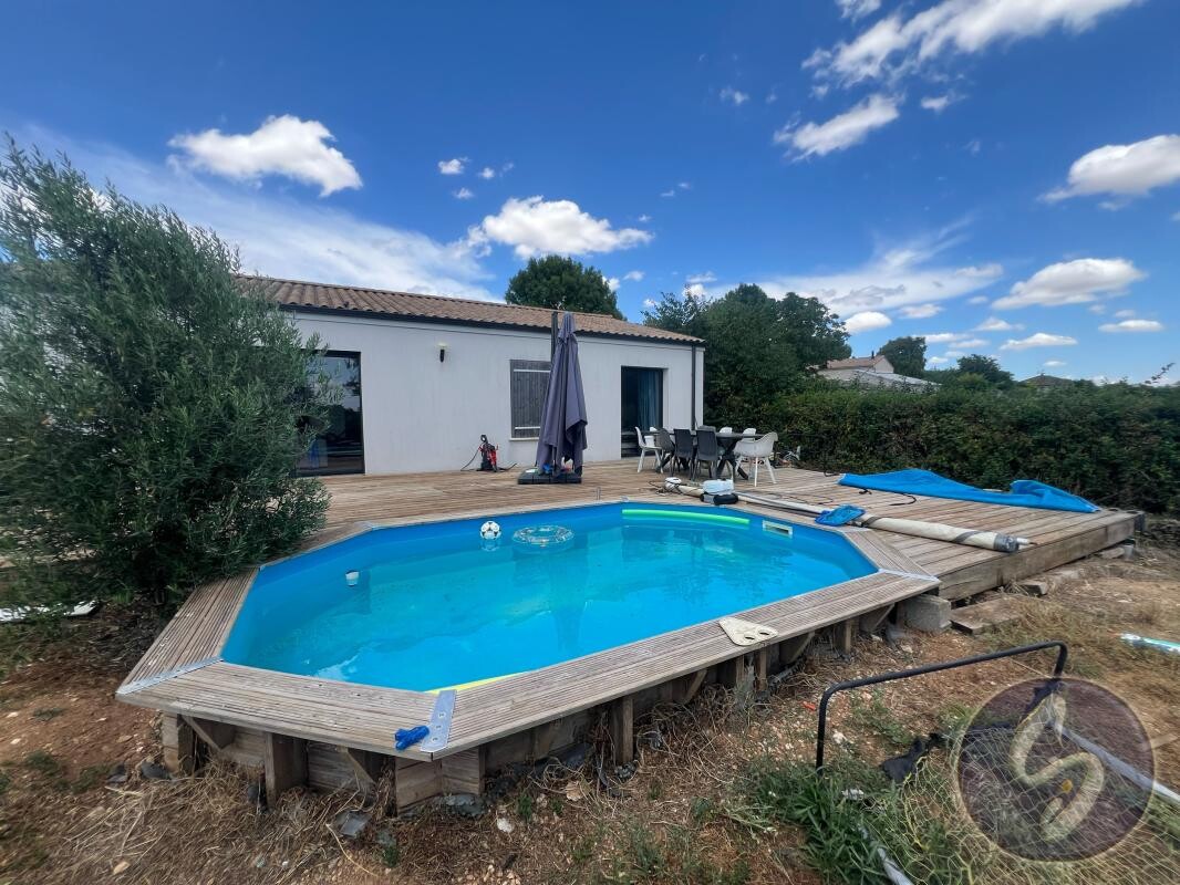 Photo 1 : plain-pied 3ch avec piscine chauffée, sans vis à vis