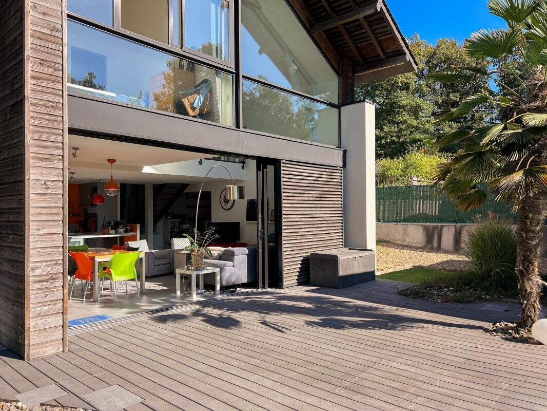 Photo 6 : Villa contemporaine signée par un architecte avec piscine