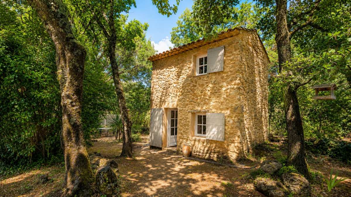 Photo 4 : Maison - Rognes - 250m²